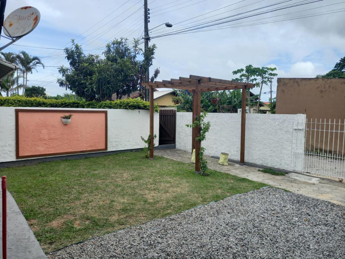 Casa em Florianópolis, rio vermelho de 2 quartos bem localizada Florianopolis Exterior foto